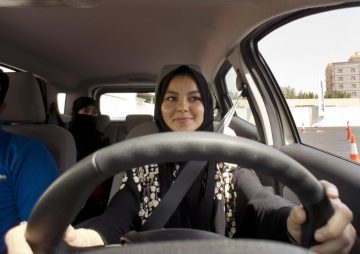 خطوات حجز موعد رخصة قيادة للنساء في السعودية 1442