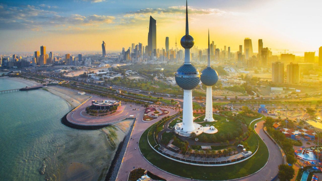 كم عدد سكان الكويت 2021 ؟