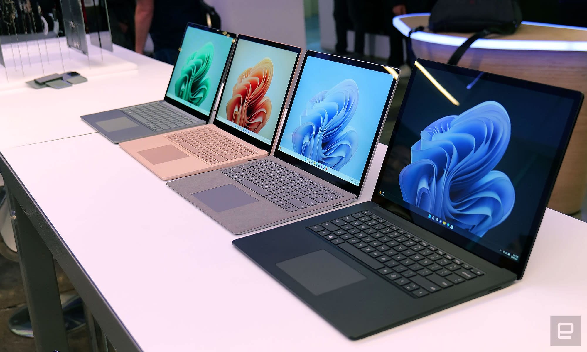 ببطارية تدوم أكثر من نصف اليوم.. مايكروسوفت تطرح لاب توب Surface Laptop 5 الجديد